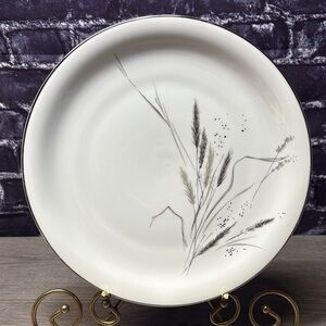 Four Rosenthal Easterling Cere Dinner Plates